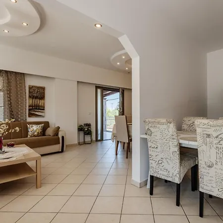 Eleni's Ground Floor Alykanas (Zakynthos)