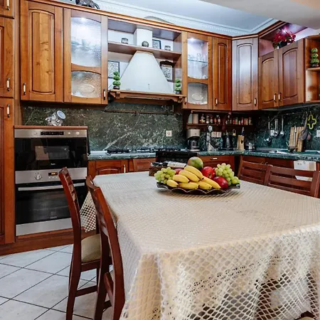Eleni's Ground Floor *