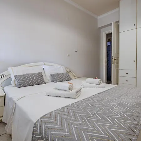 Eleni's Ground Floor